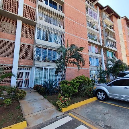 Apartamento Frente Al Aeropuerto De Maiquetía Exteriör bild